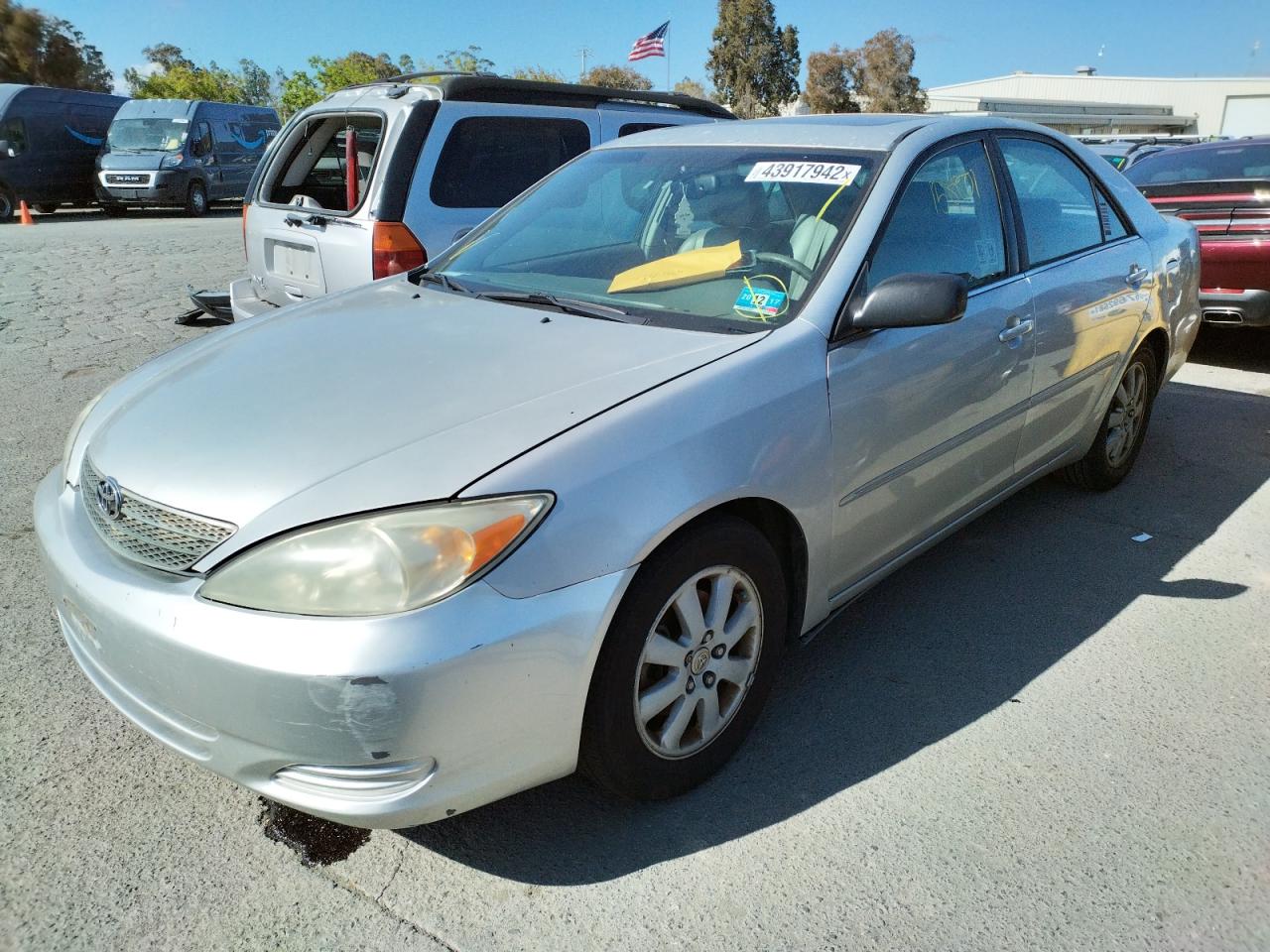Photo 2 from auction – 2002 TOYOTA CAMRY LE with VIN 4T1BF30K32U500591