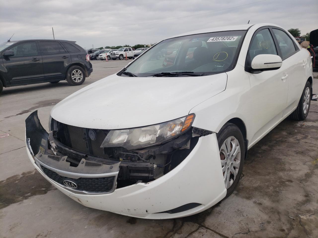 Photo 2 from auction – 2013 KIA FORTE EX with VIN KNAFU4A24D5712295