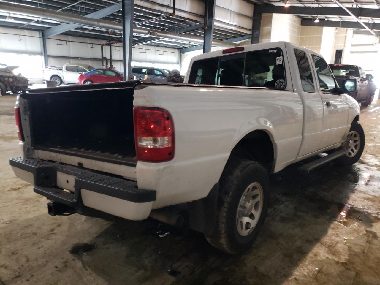 Photo 4 from auction – 2011 FORD RANGER SUP with VIN 1FTLR4FE4BPA74397