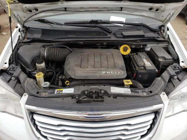 Photo 7 from auction – 2014 CHRYSLER TOWN & COU with VIN 2C4RC1BG3ER124985