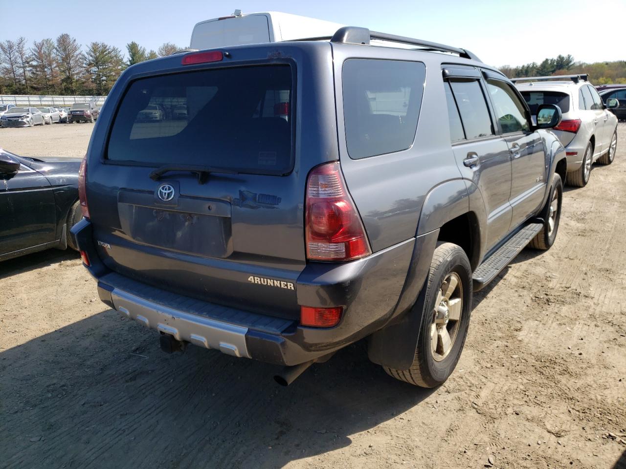 Photo 4 from auction – 2003 TOYOTA 4RUNNER SR with VIN JTEBU14RX38010189