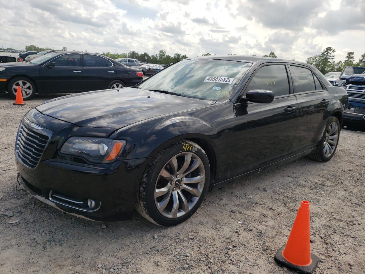 Photo 2 from auction – 2014 CHRYSLER 300 S with VIN 2C3CCABG4EH373487