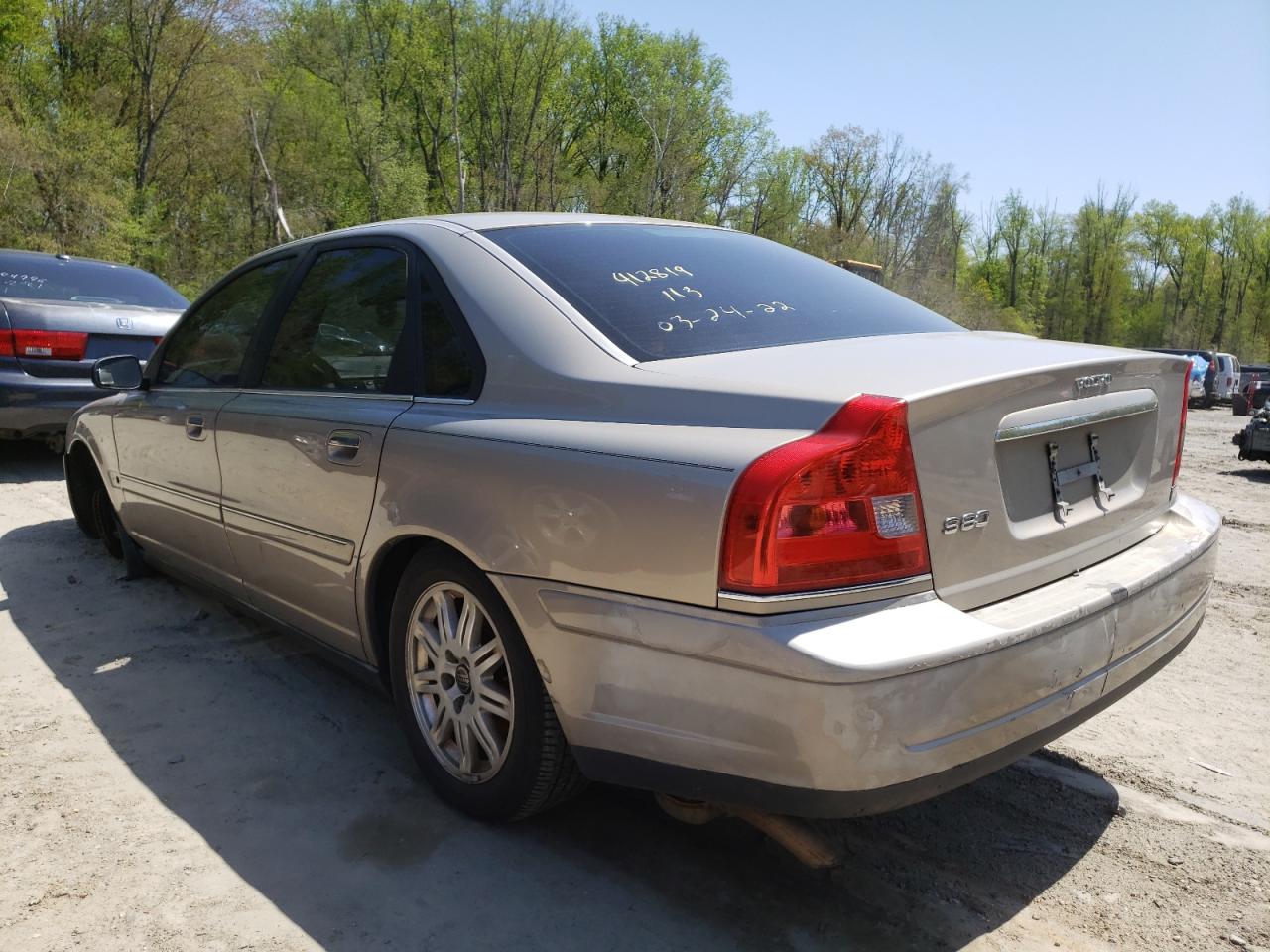 Photo 3 from auction – 2004 VOLVO S80 2.5T with VIN YV1TS59H841379899
