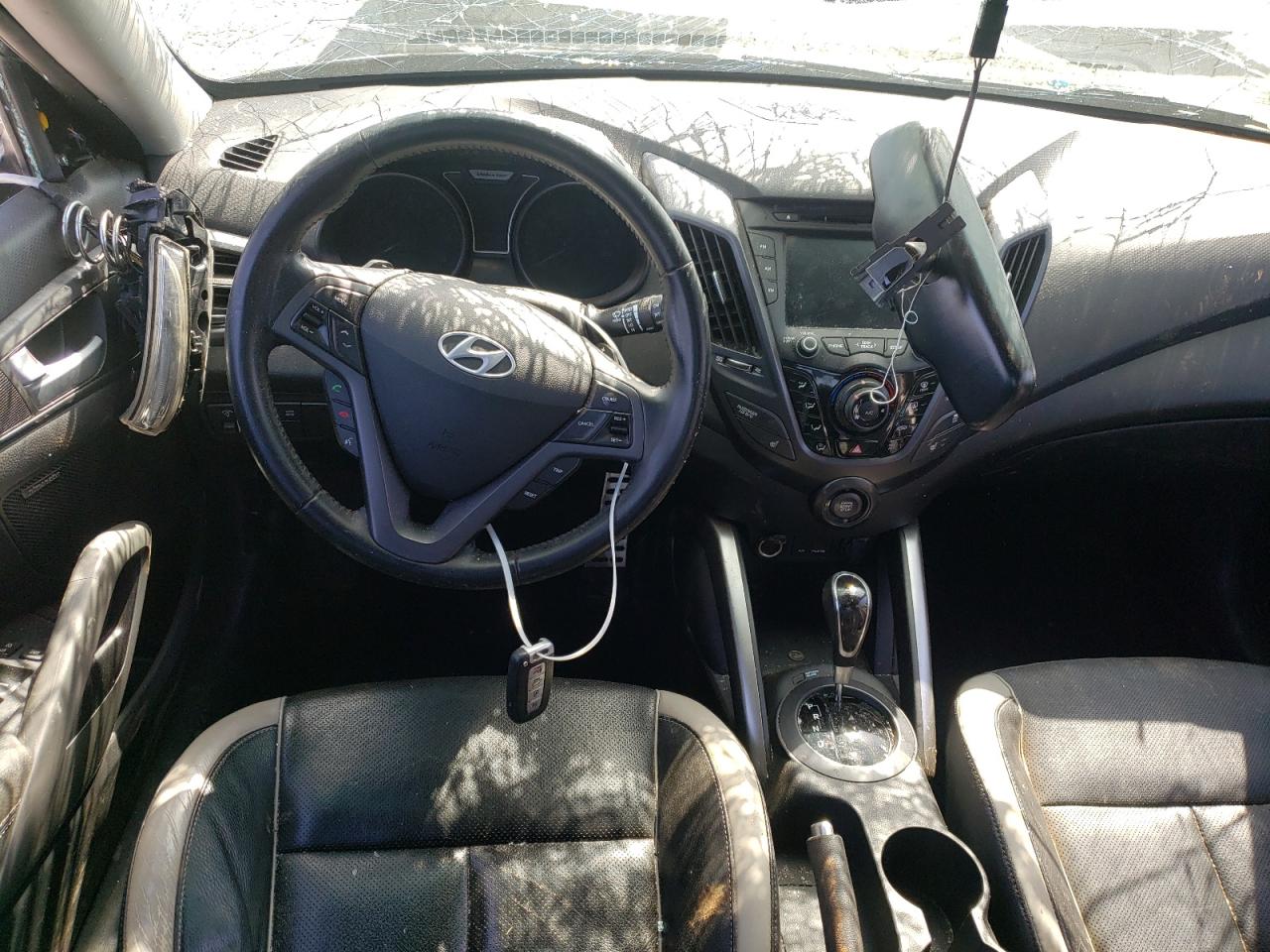 Photo 9 from auction – 2014 HYUNDAI VELOSTER T with VIN KMHTC6AE4EU184257