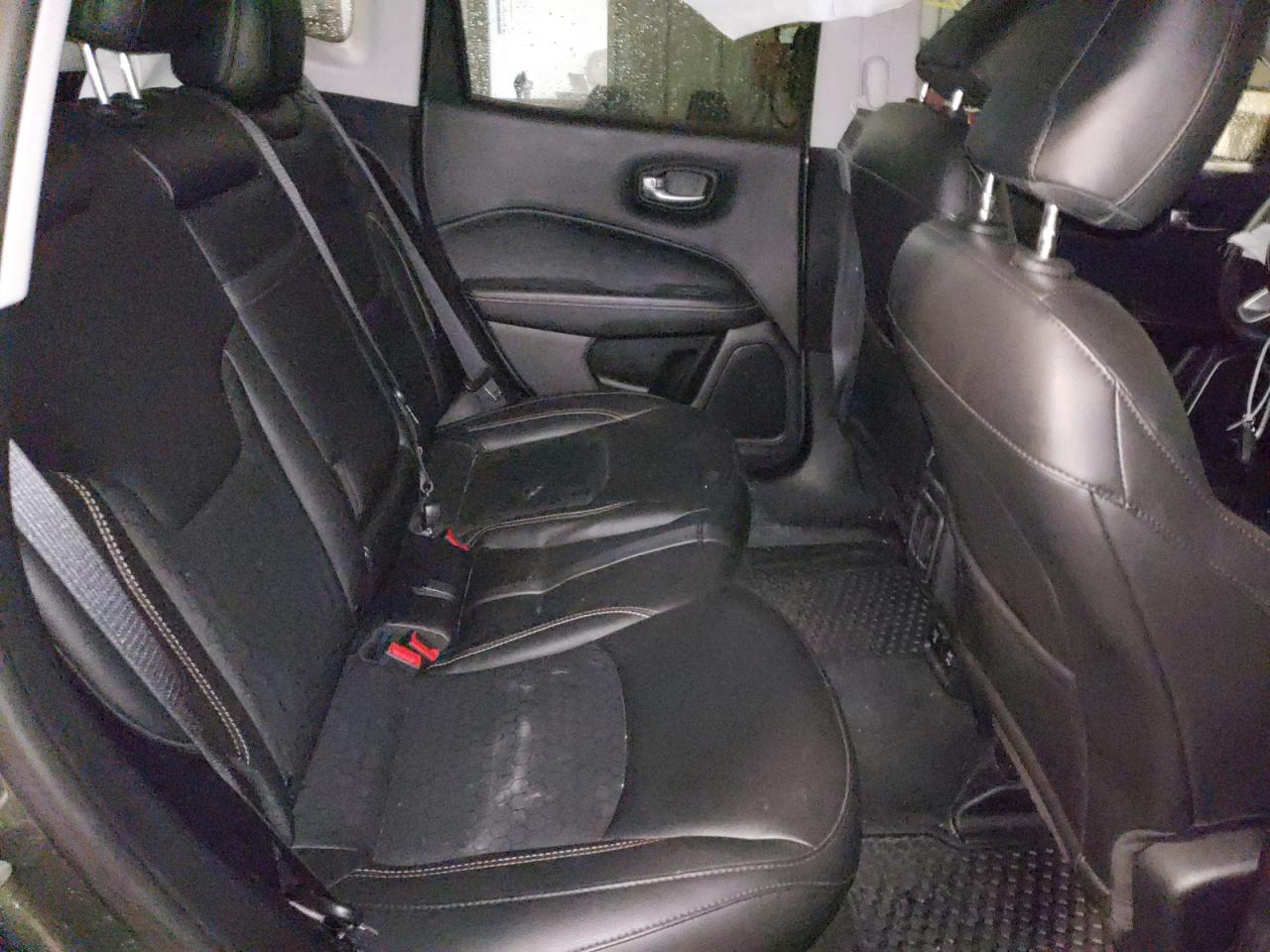 Photo 6 from auction – 2019 JEEP COMPASS LA with VIN 3C4NJDBB8KT637992