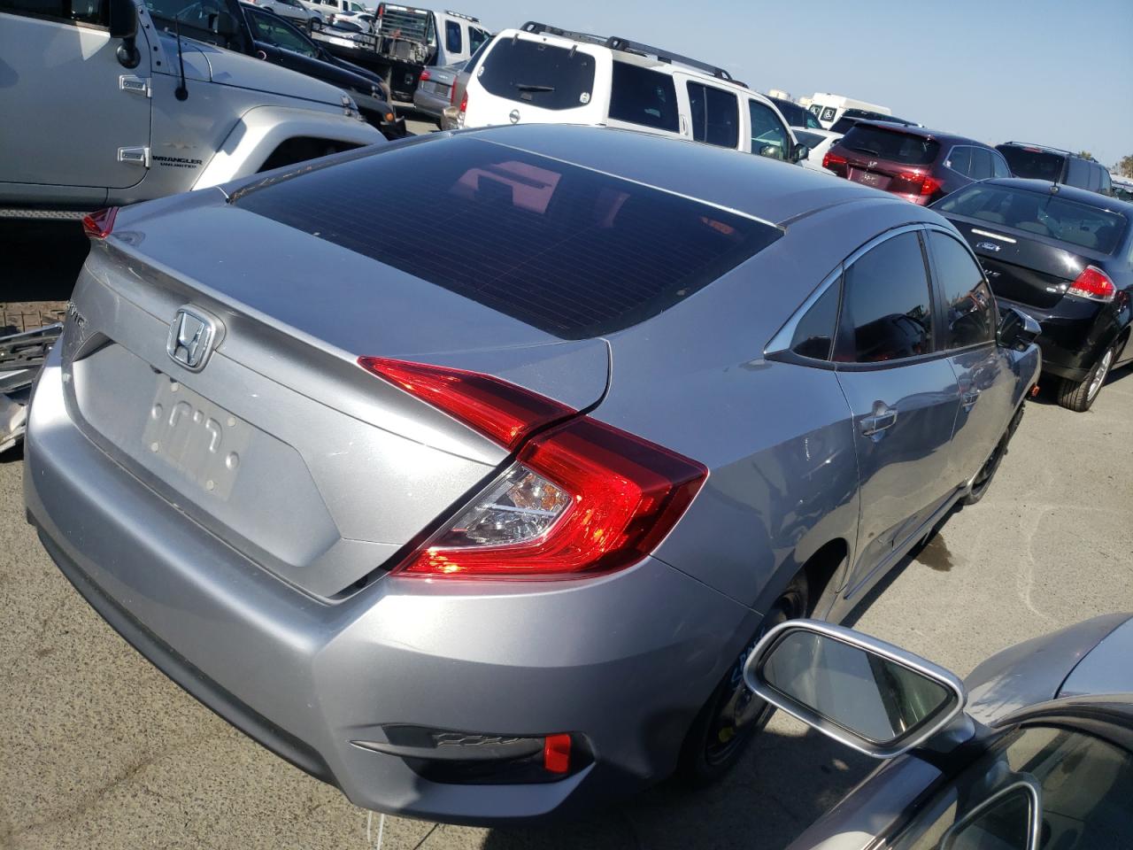 Photo 4 from auction – 2016 HONDA CIVIC EX with VIN 19XFC2F7XGE232849