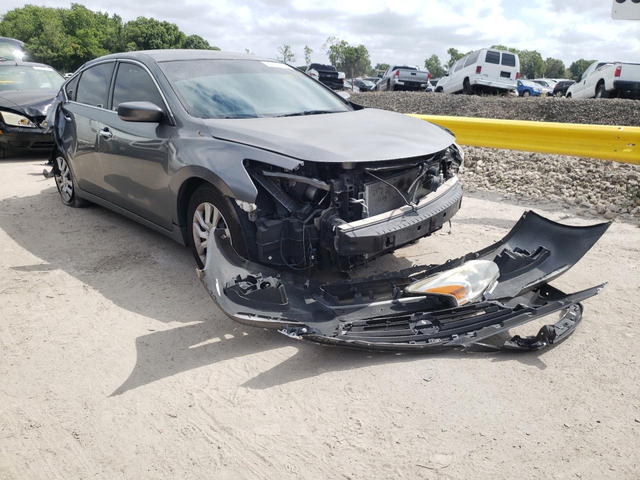 NISSAN ALTIMA 2.5 2015 with VIN 1N4AL3AP0FN326178 - Photo from auction