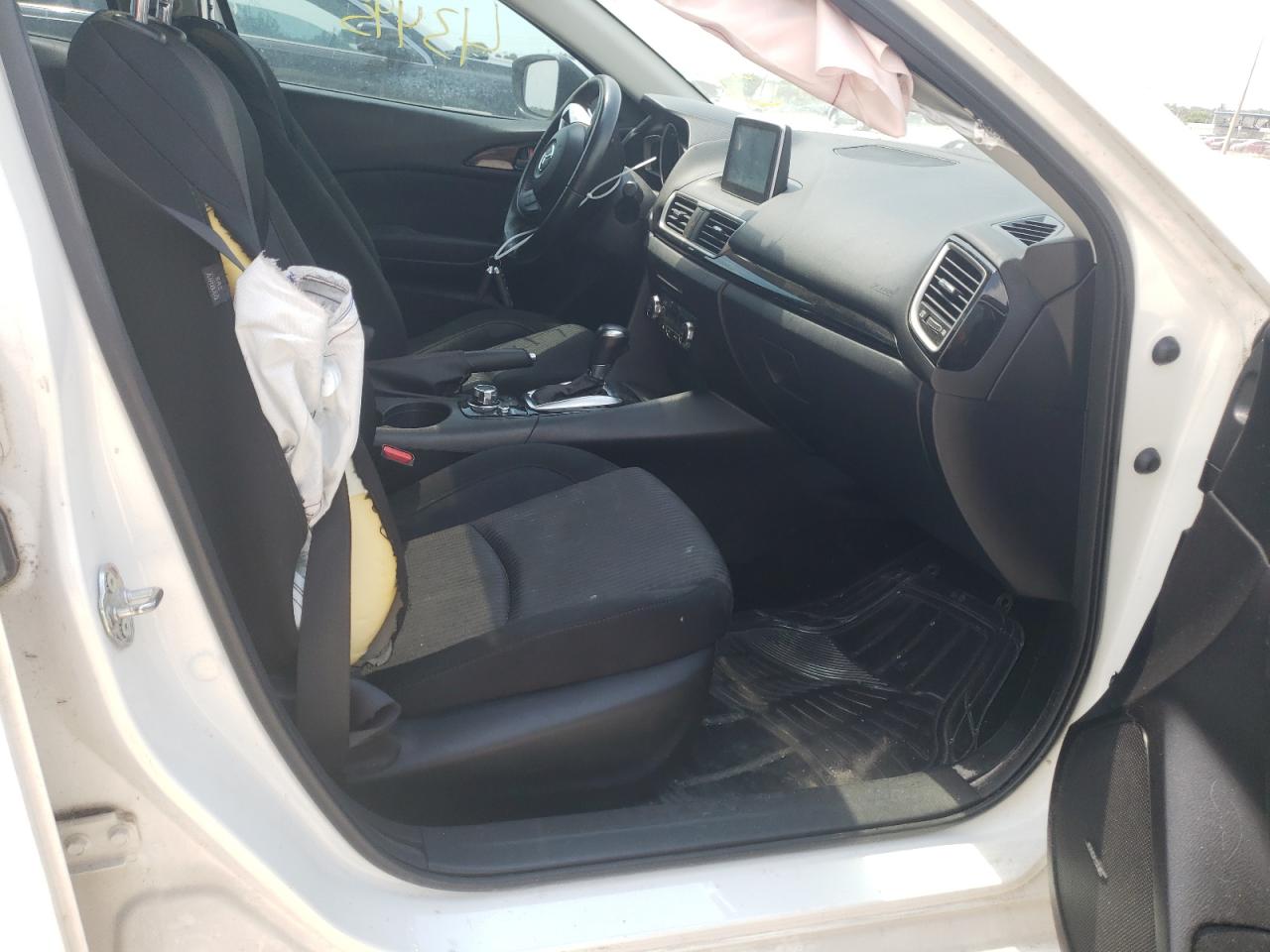 Photo 5 from auction – 2016 MAZDA 3 TOURING with VIN 3MZBM1W73GM258167