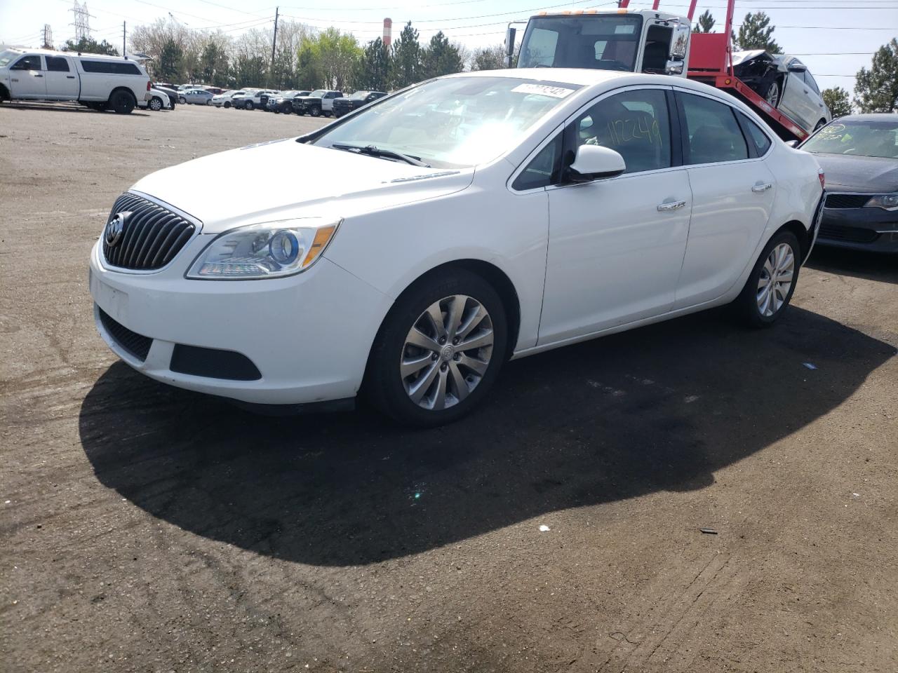 Photo 2 from auction – 2014 BUICK VERANO with VIN 1G4PN5SK4E4230227