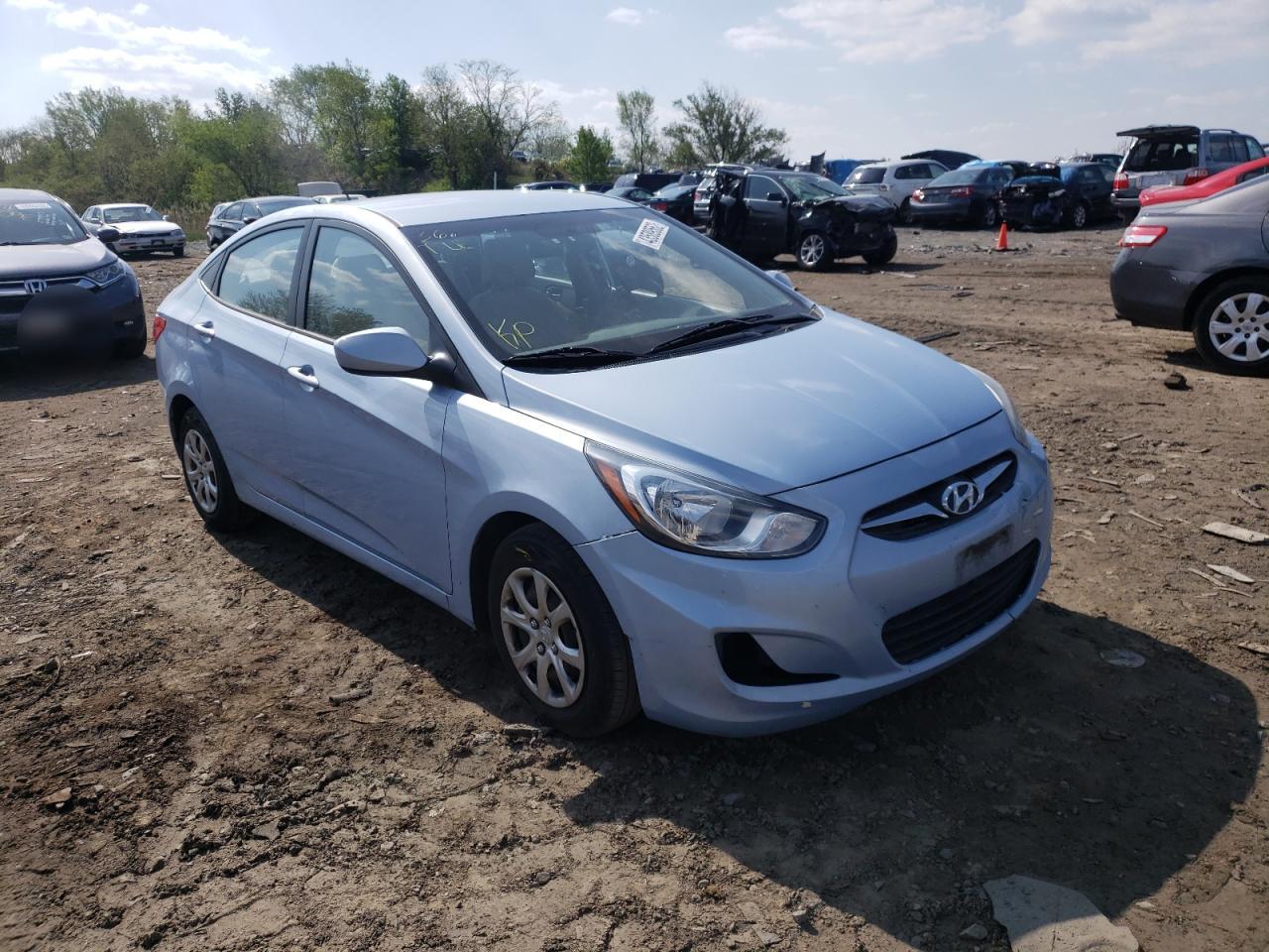 HYUNDAI ACCENT GLS 2014 with VIN KMHCT4AEXEU612823 - Photo from auction