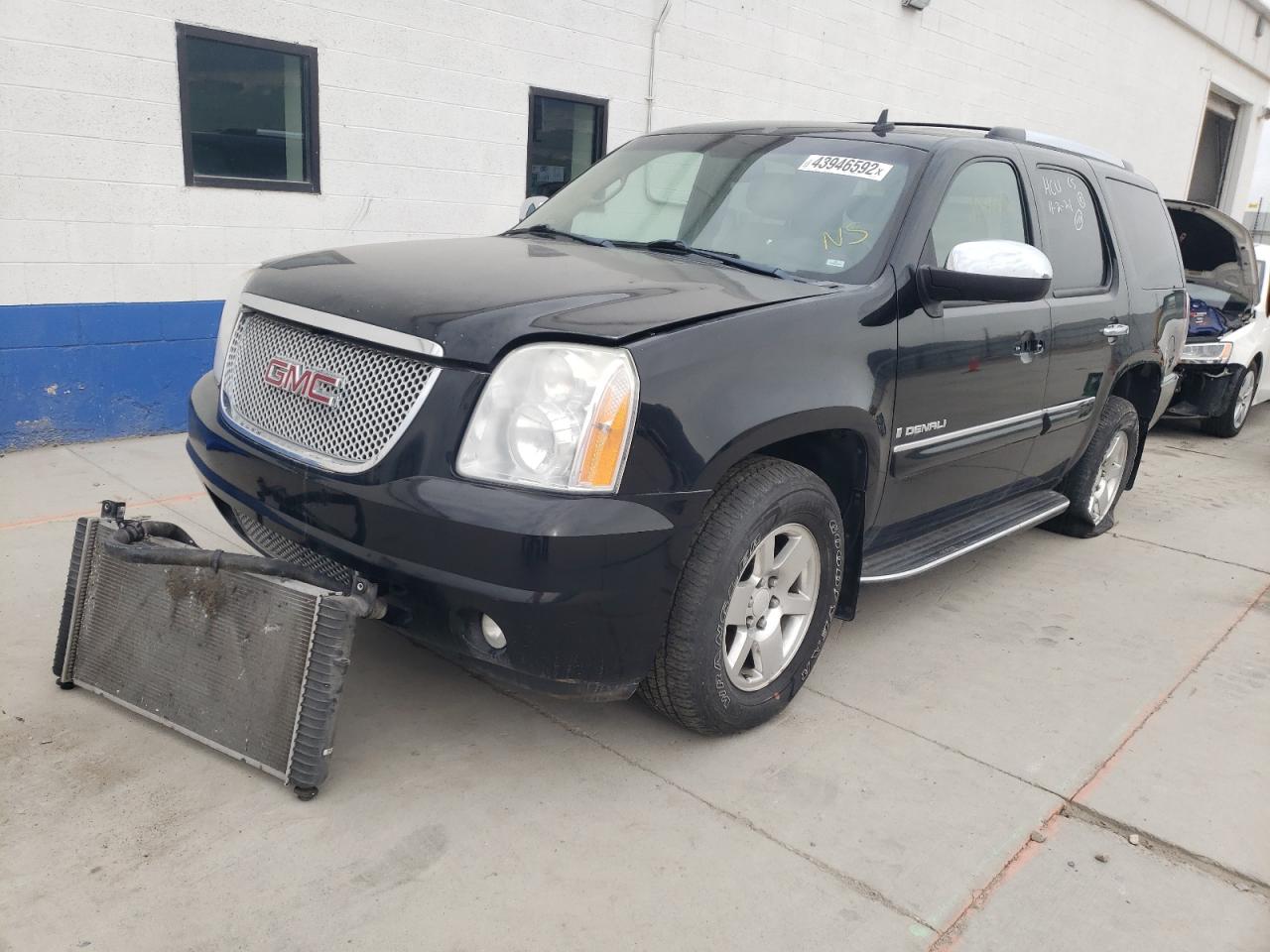 Photo 2 from auction – 2008 GMC YUKON DENA with VIN 1GKFK63858J246030