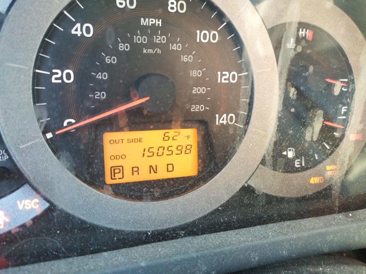Photo 8 from auction – 2006 TOYOTA RAV4 with VIN JTMBD35V365019592