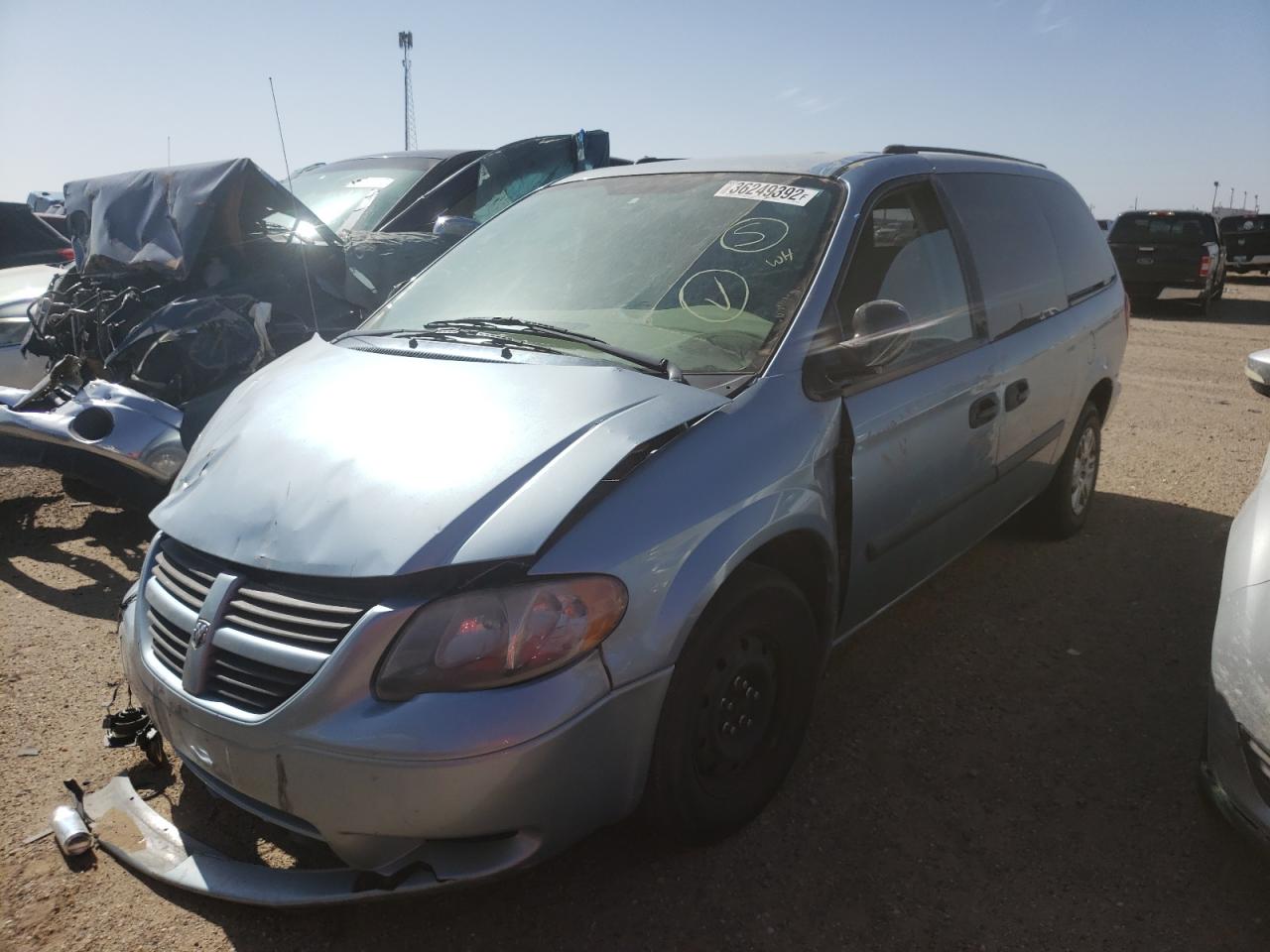 Photo 2 from auction – 2005 DODGE GRAND CARA with VIN 1D4GP24R15B359256