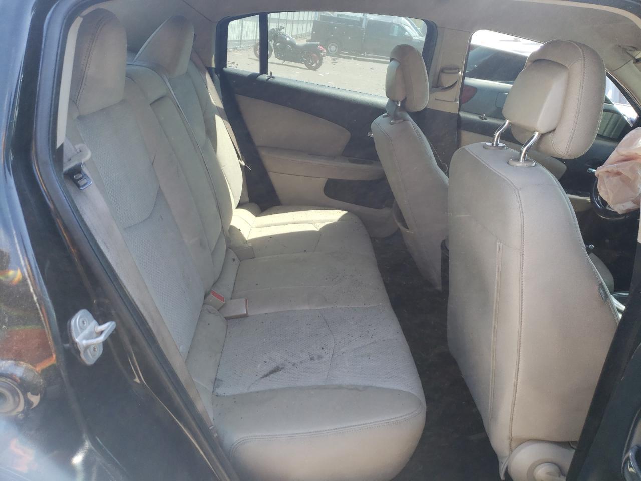 Photo 6 from auction – 2011 CHRYSLER 200 TOURIN with VIN 1C3BC1FB2BN614671