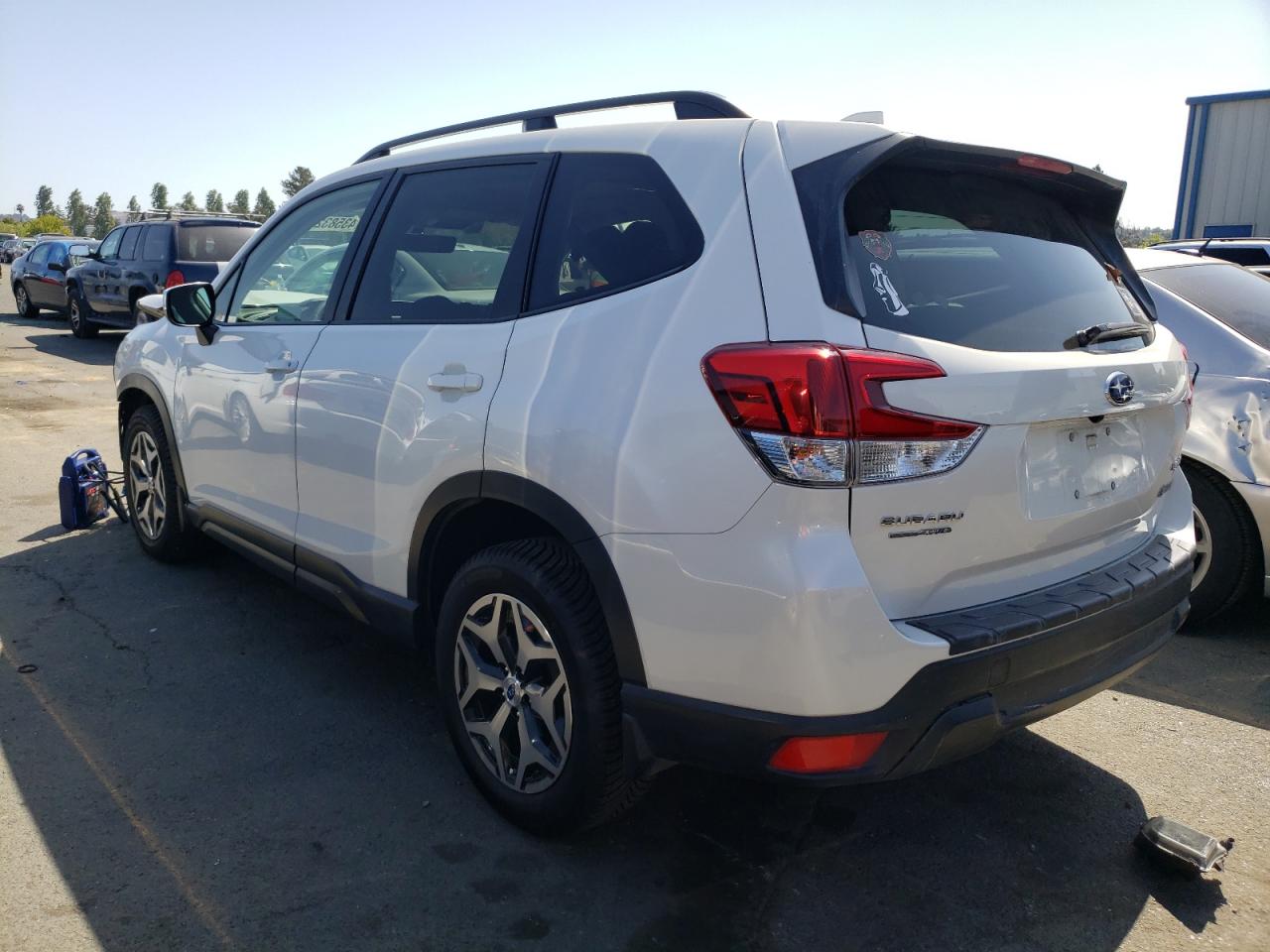 Photo 3 from auction – 2019 SUBARU FORESTER P with VIN JF2SKAEC4KH404470