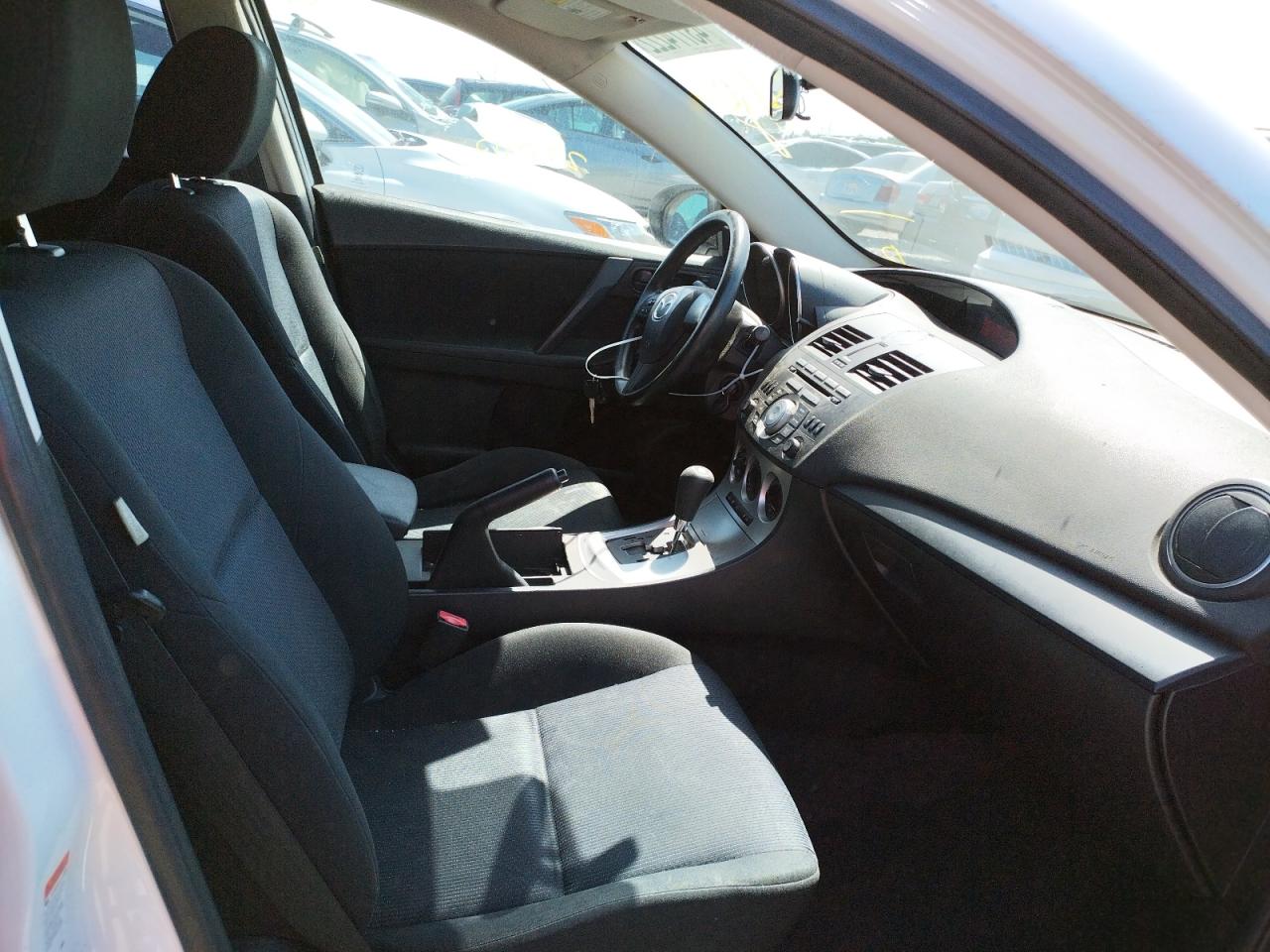 Photo 5 from auction – 2010 MAZDA 3 I with VIN JM1BL1SG9A1257394