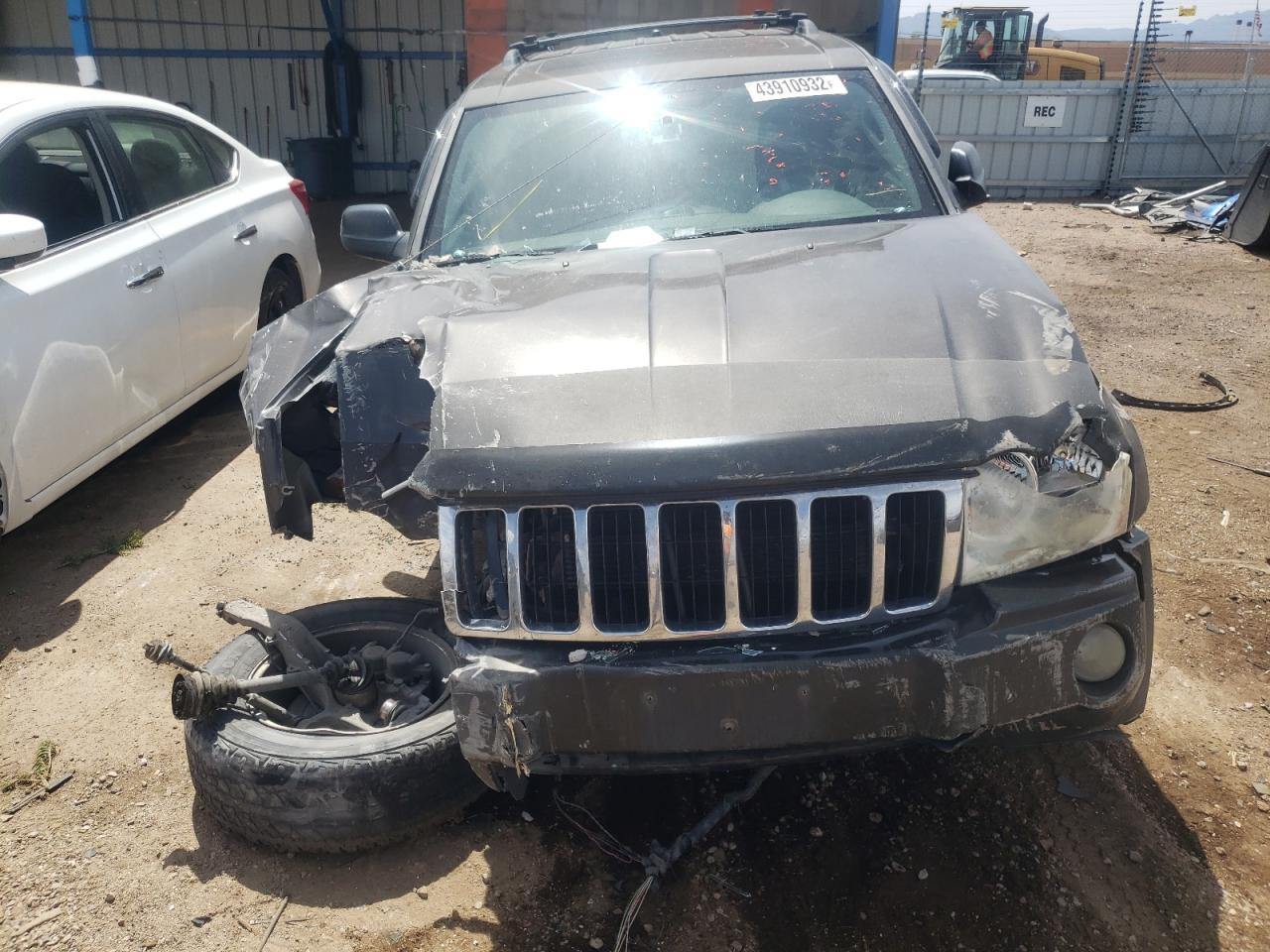 Photo 9 from auction – 2005 JEEP GRAND CHER with VIN 1J4HR58235C729461