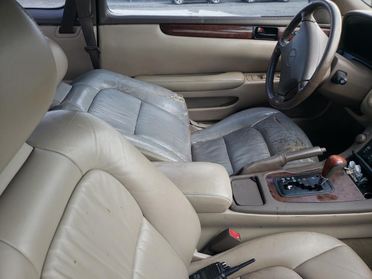 Photo 5 from auction – 1998 LEXUS SC 400 with VIN JT8CH32Y1W1001637