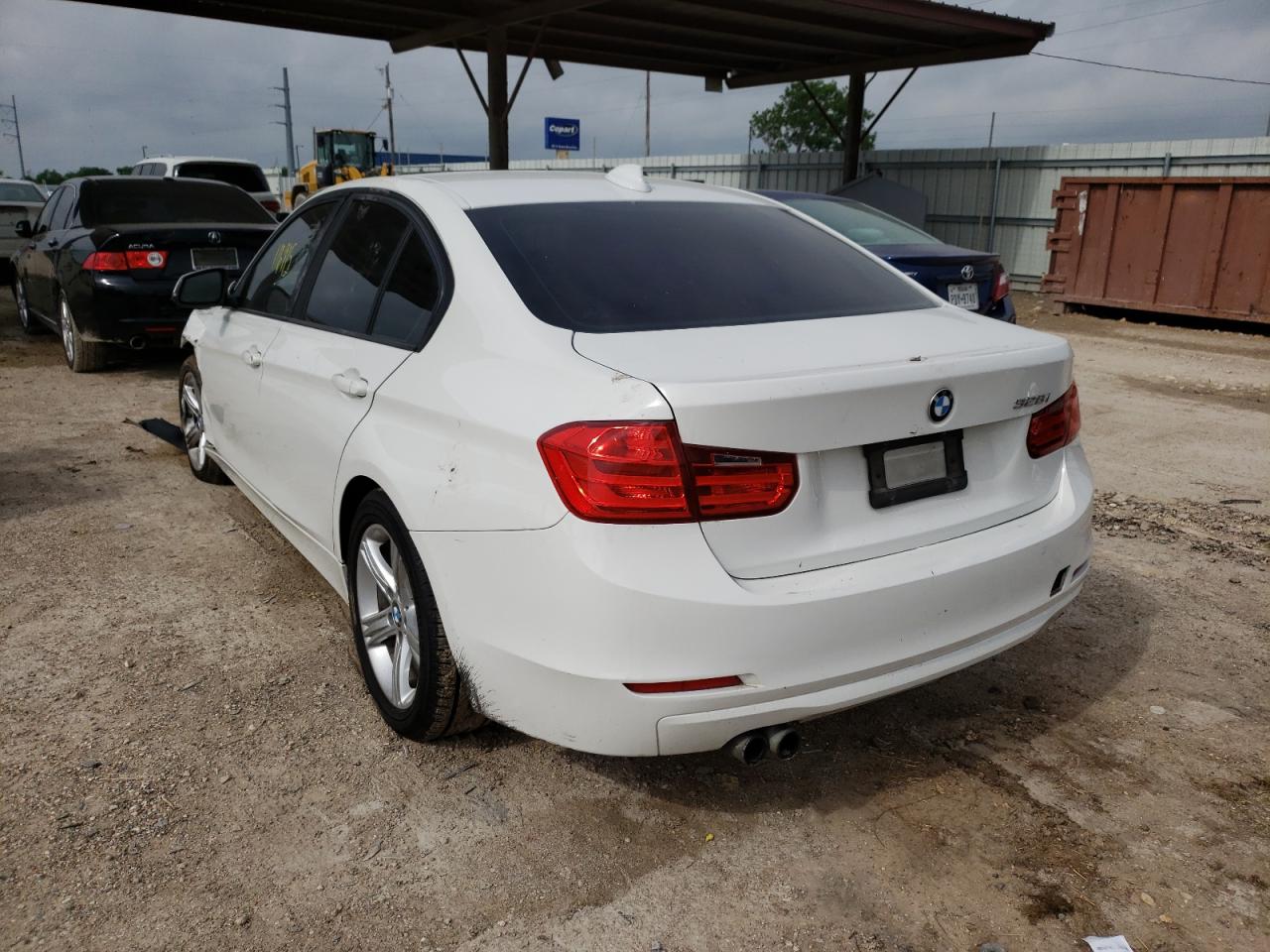 Photo 3 from auction – 2014 BMW 328 I with VIN WBA3A5C55EP603147