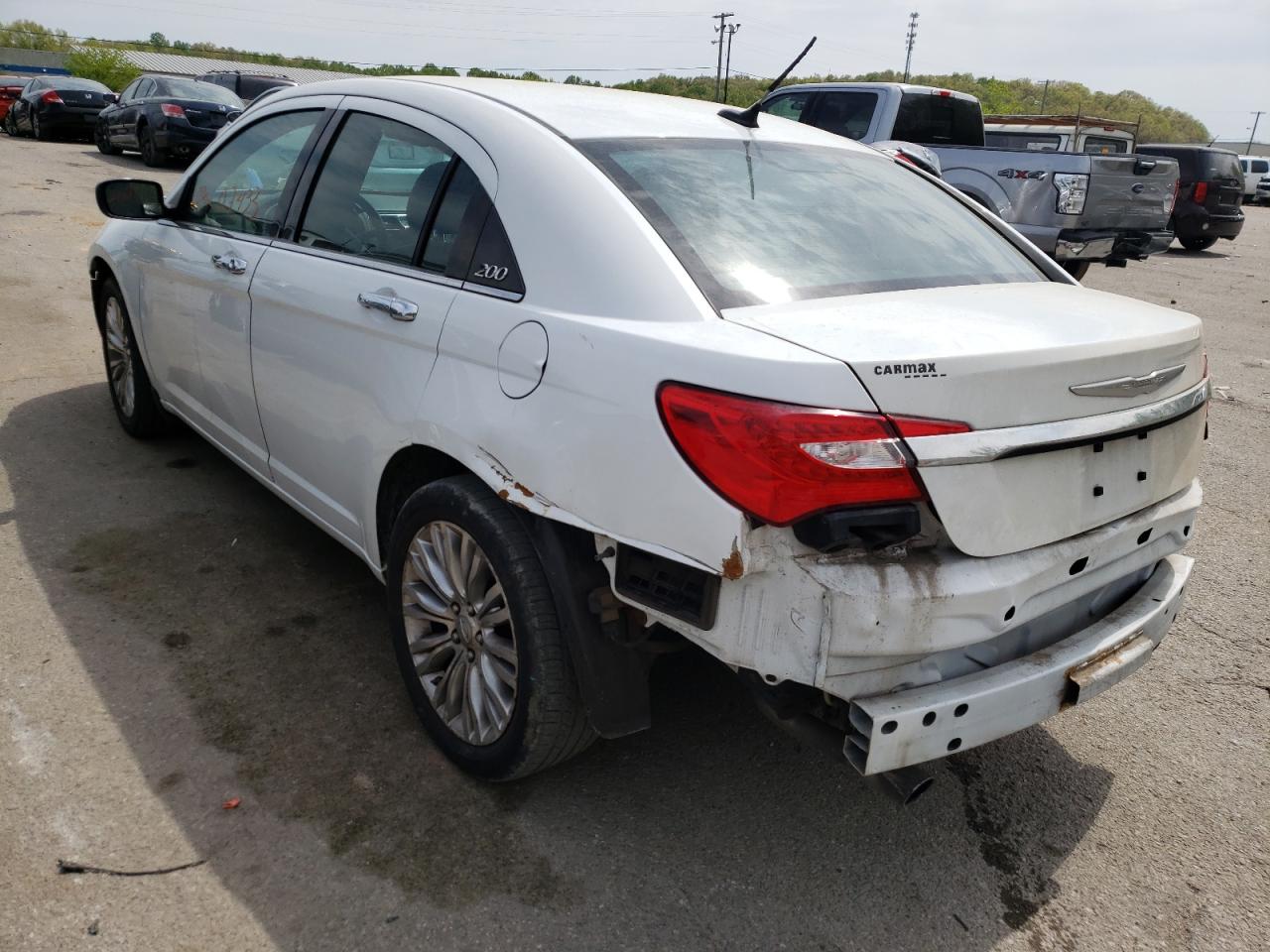 Photo 3 from auction – 2013 CHRYSLER 200 LIMITE with VIN 1C3CCBCG3DN503415