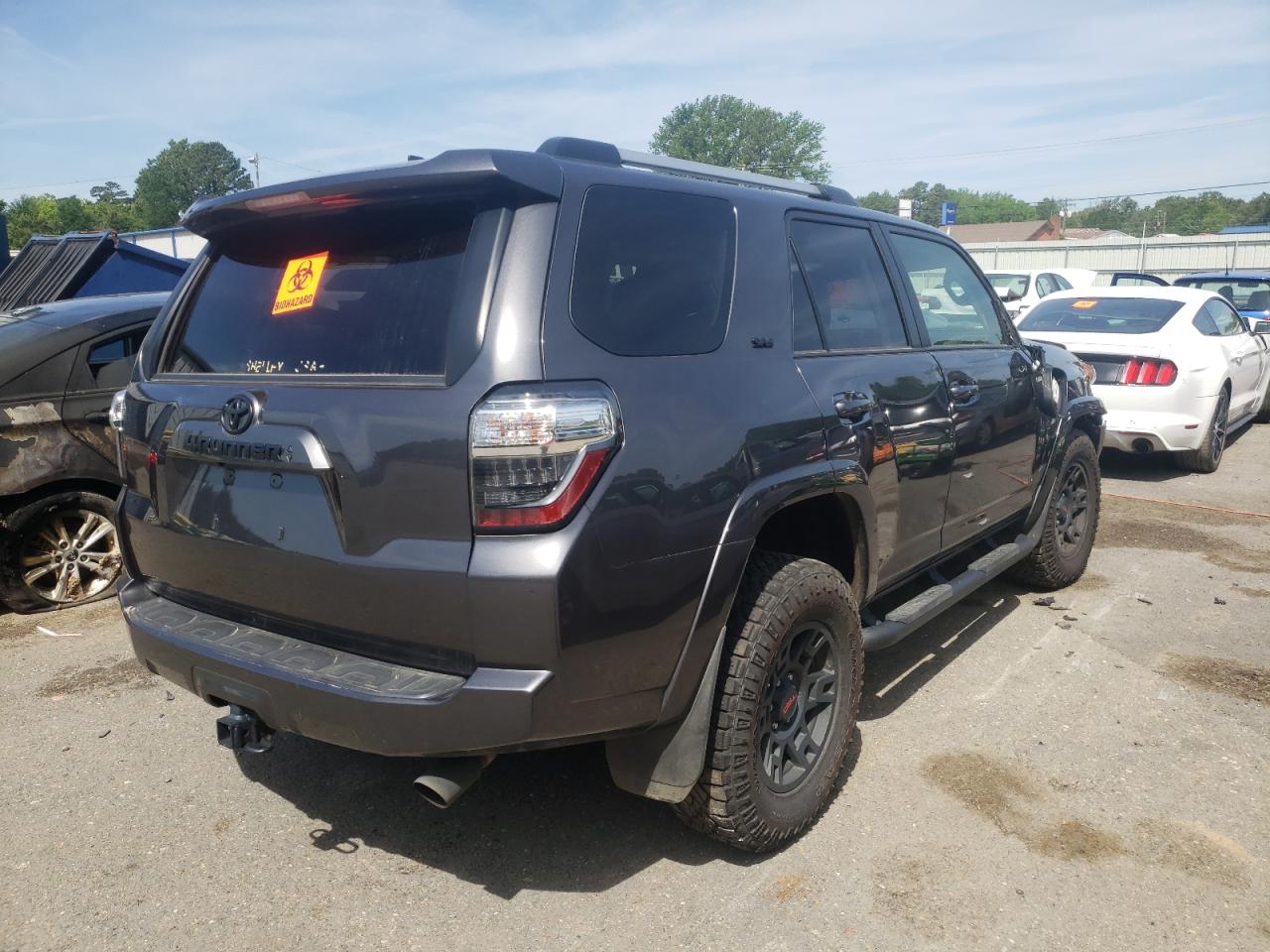 Photo 4 from auction – 2020 TOYOTA 4RUNNER SR with VIN JTEZU5JR9L5217930