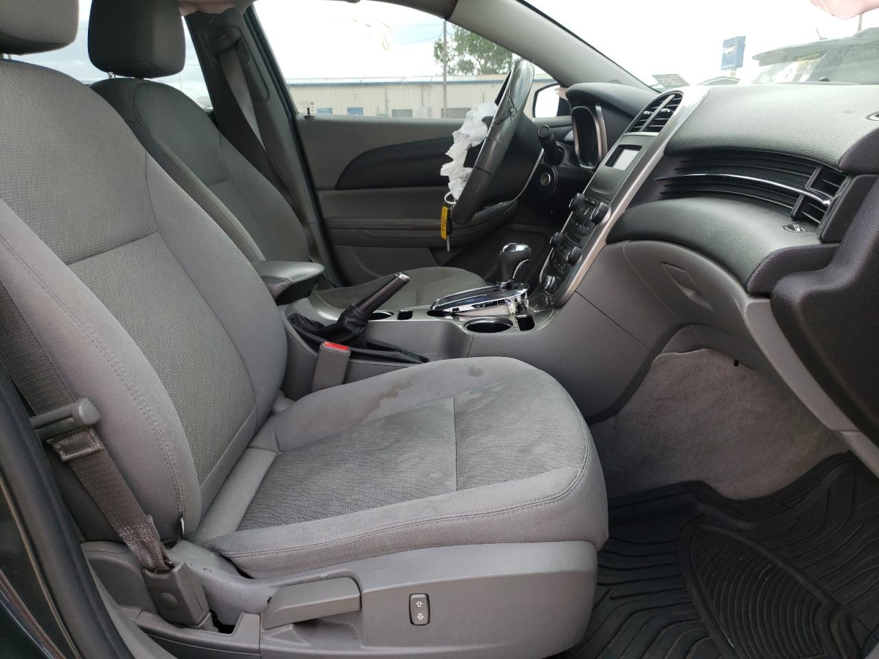 Photo 5 from auction – 2015 CHEVROLET MALIBU LS with VIN 1G11B5SLXFF343903