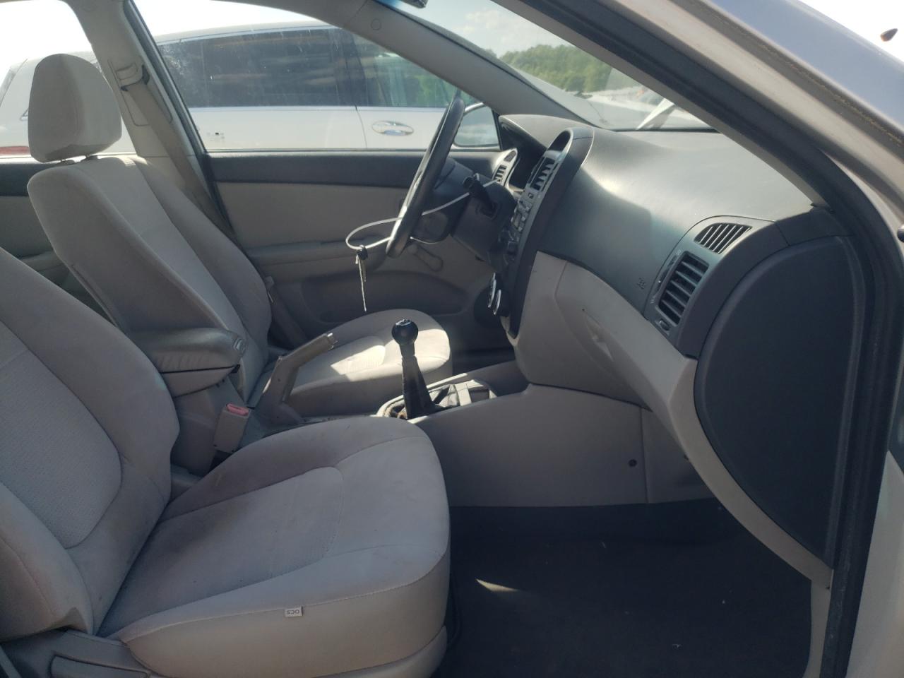 Photo 5 from auction – 2008 KIA SPECTRA EX with VIN KNAFE121885562599