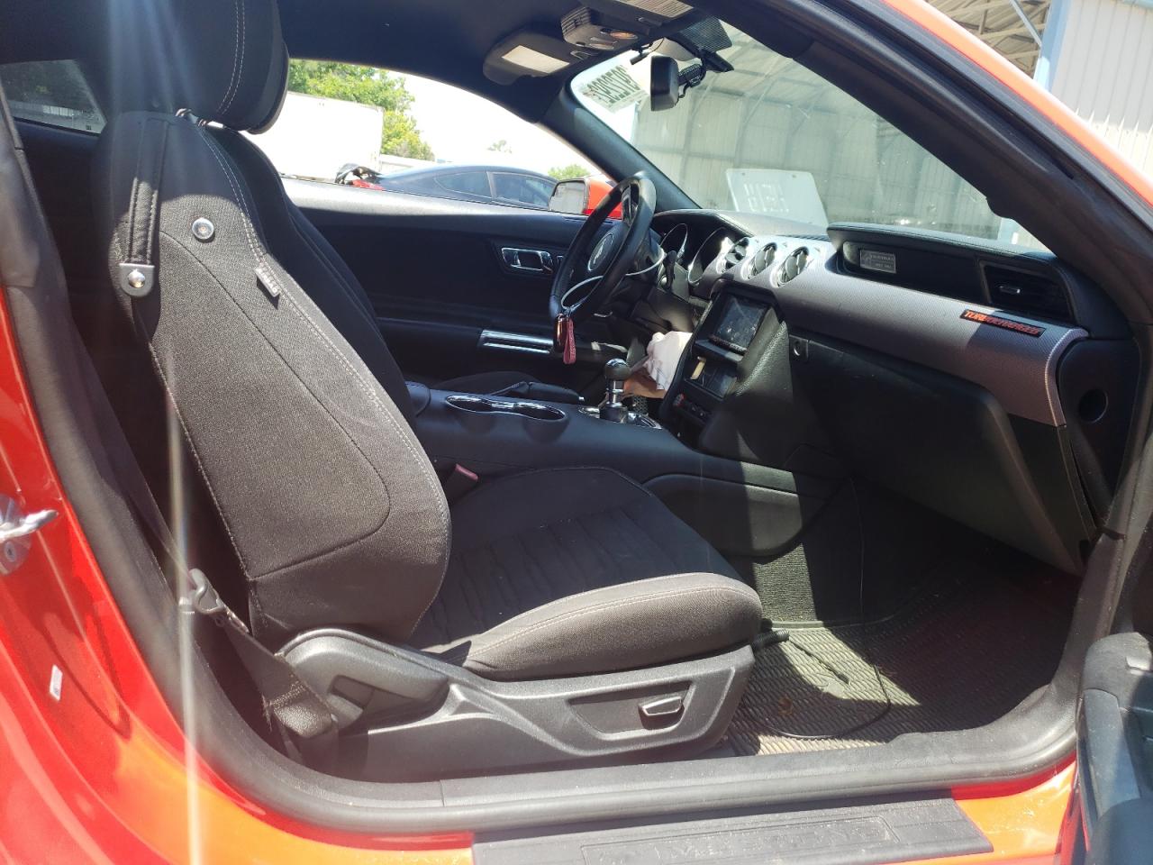 Photo 5 from auction – 2015 FORD MUSTANG with VIN 1FA6P8TH7F5308239