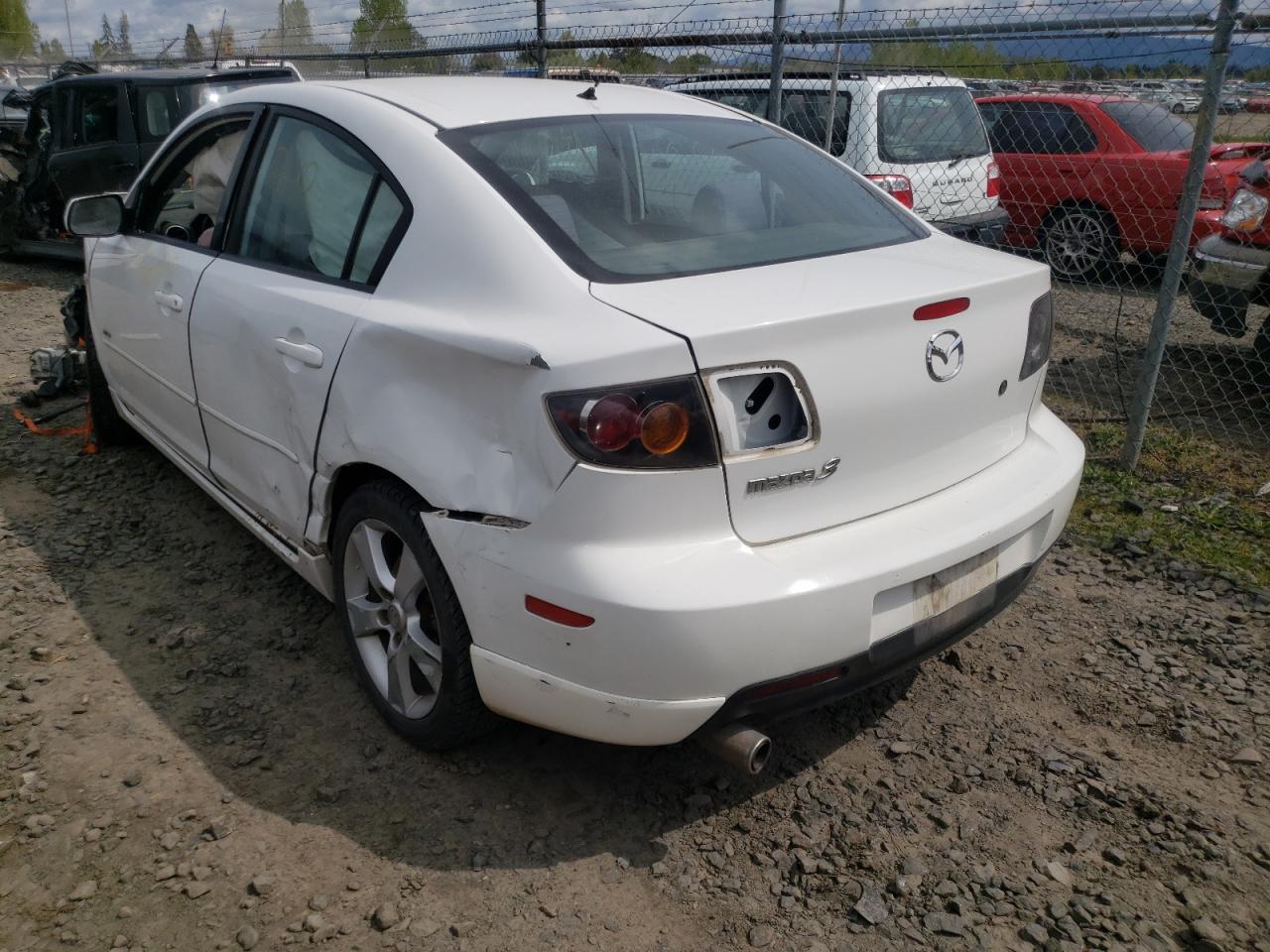 Photo 3 from auction – 2004 MAZDA 3 with VIN JM1BK323641214776