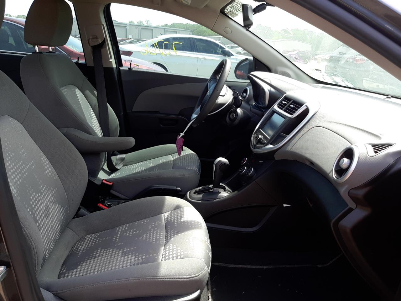 Photo 5 from auction – 2017 CHEVROLET SONIC LS with VIN 1G1JB5SH8H4139997