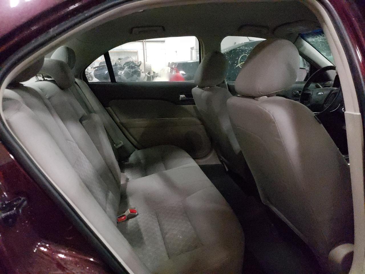 Photo 18 from auction – 2011 FORD FUSION S with VIN 3FAHP0GA9BR341077