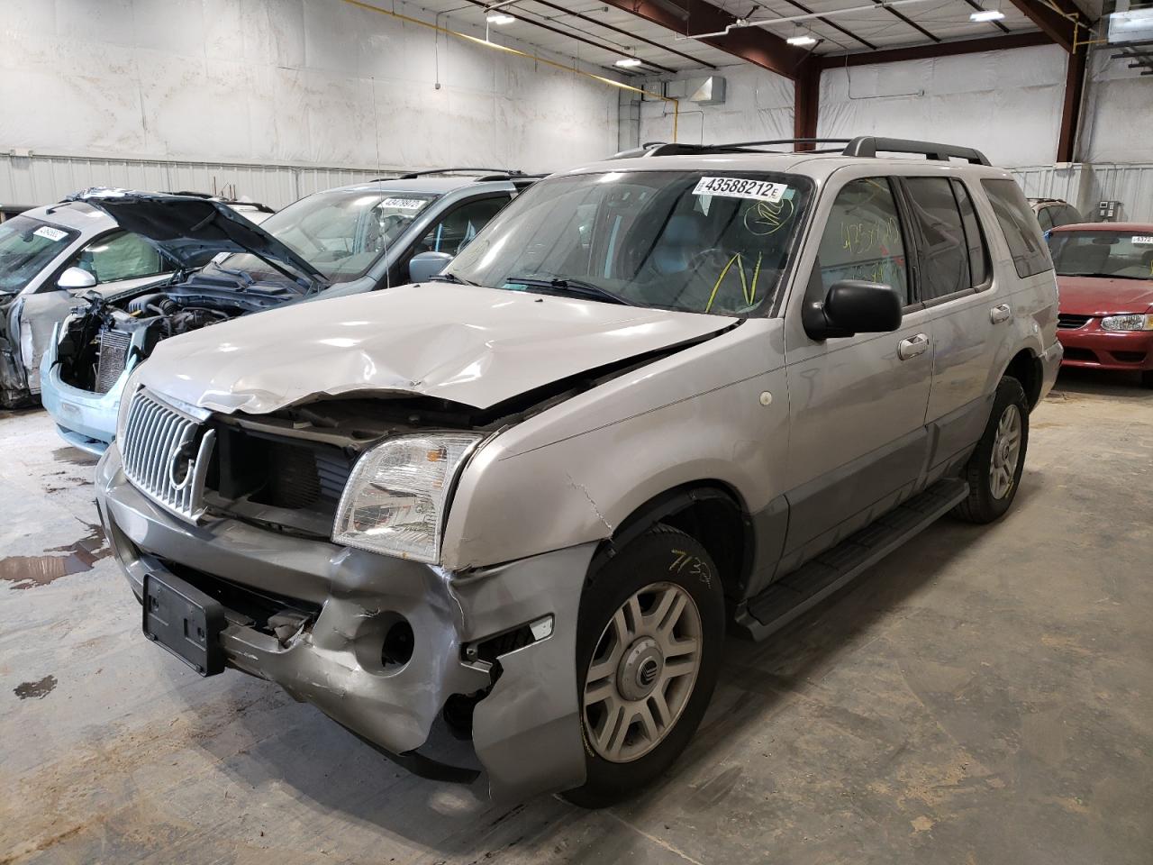 Photo 2 from auction – 2005 MERCURY MOUNTAINEE with VIN 4M2ZU86W65ZJ03409