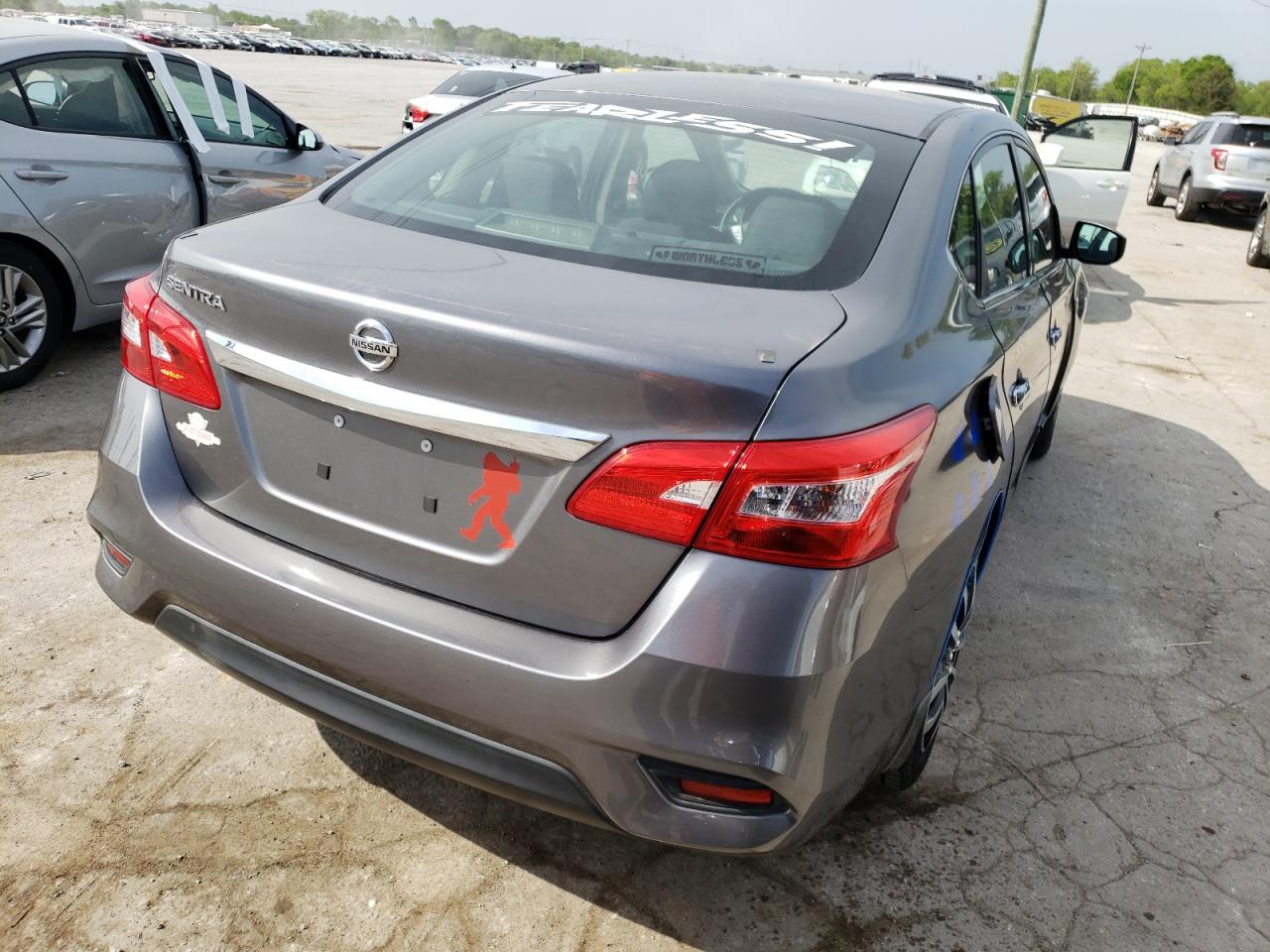 Photo 4 from auction – 2017 NISSAN SENTRA S with VIN 3N1AB7AP0HY247428