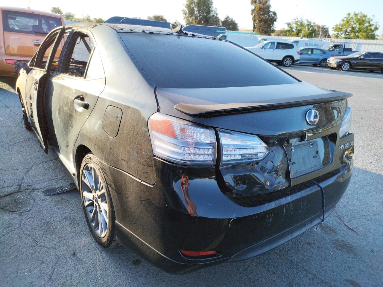 Photo 3 from auction – 2010 LEXUS HS 250H with VIN JTHBB1BA9A2023666