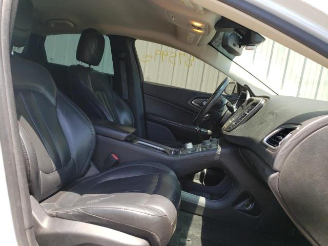 Photo 5 from auction – 2016 CHRYSLER 200 LIMITE with VIN 1C3CCCABXGN190185