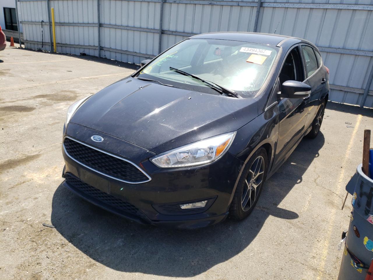 Photo 2 from auction – 2016 FORD FOCUS SE with VIN 1FADP3K23GL380432