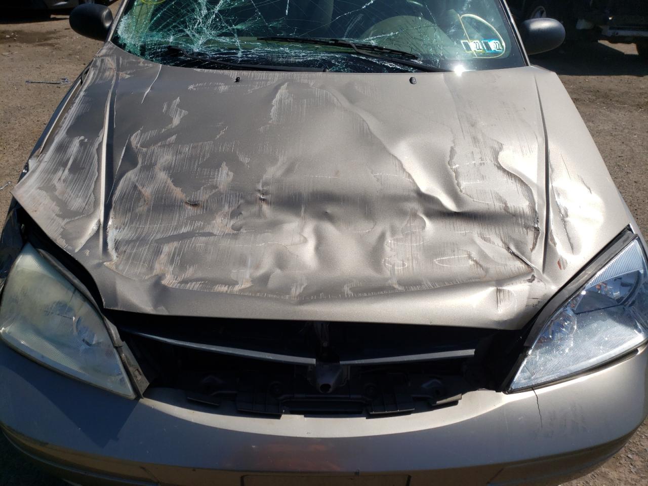 Photo 7 from auction – 2005 FORD FOCUS ZX4 with VIN 1FAFP34N85W213950
