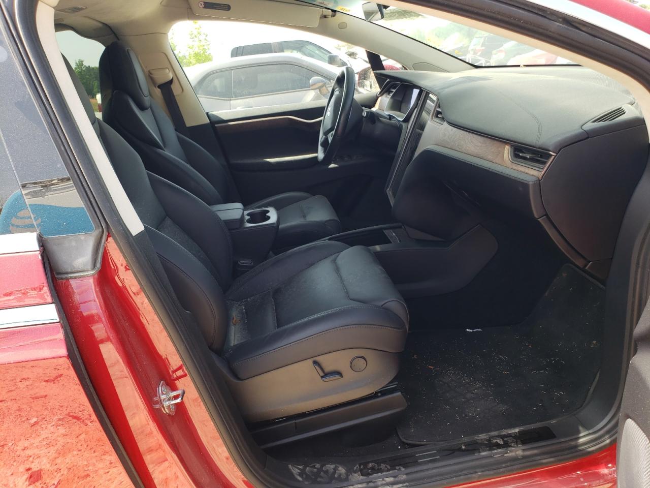Photo 5 from auction – 2018 TESLA MODEL X with VIN 5YJXCBE25JF101677