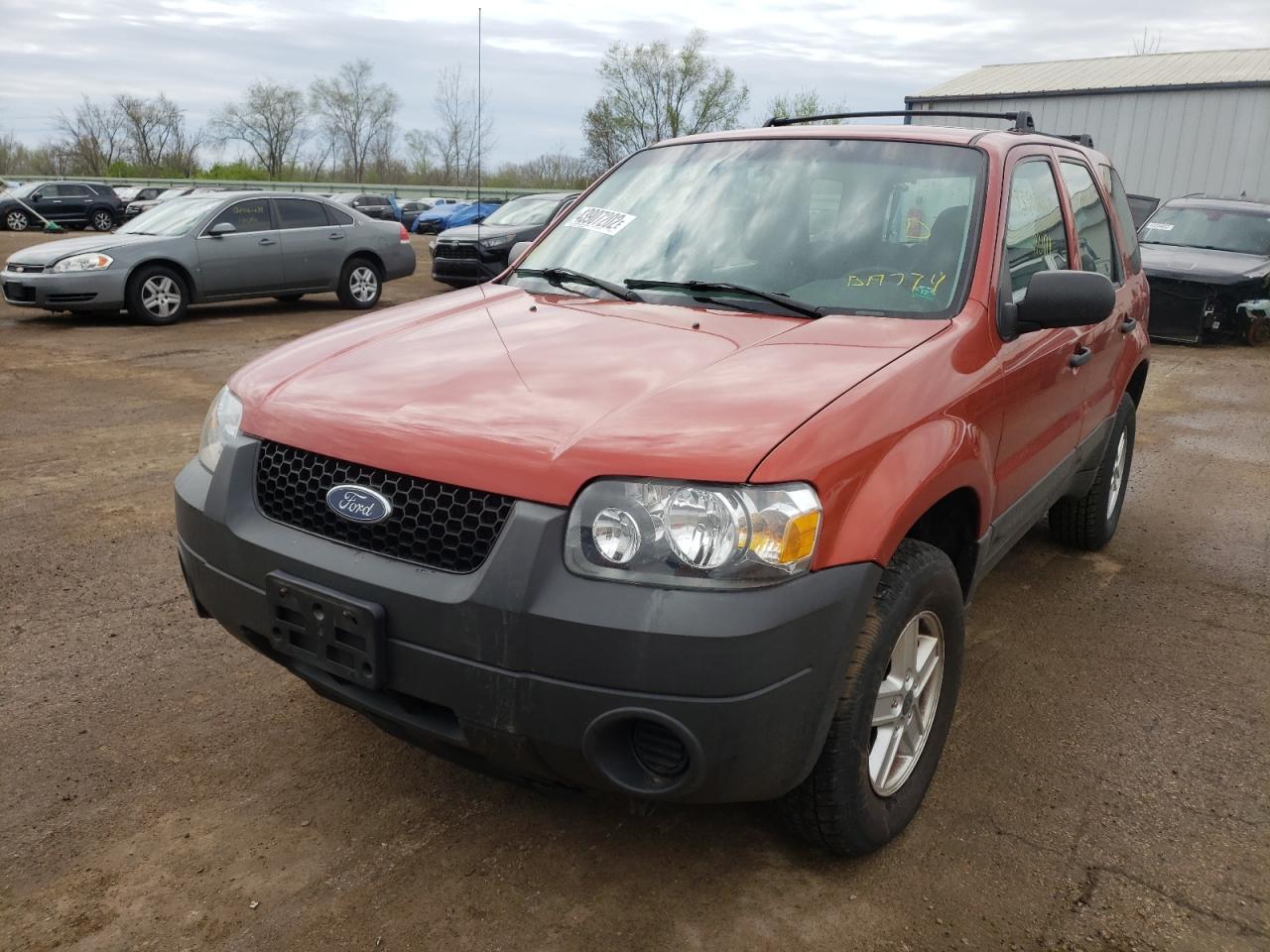 Photo 2 from auction – 2007 FORD ESCAPE XLS with VIN 1FMYU02Z77KB19774