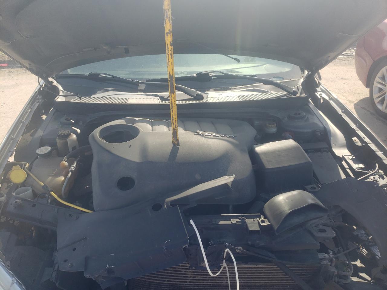 Photo 7 from auction – 2012 CHRYSLER 200 TOURIN with VIN 1C3CCBBG1CN228546