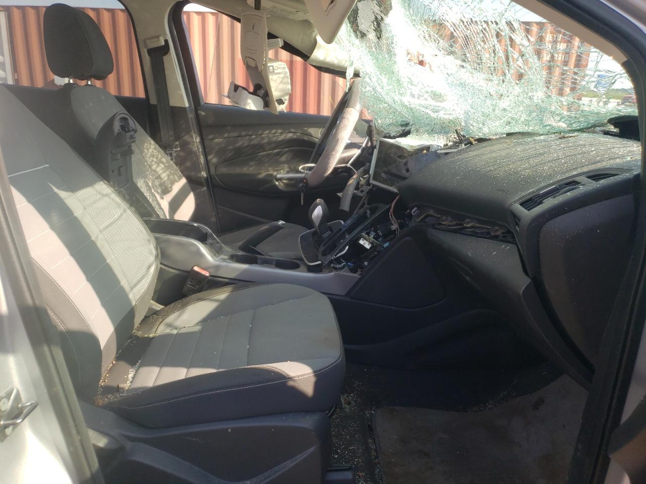 Photo 5 from auction – 2013 FORD ESCAPE SE with VIN 1FMCU0G93DUD00700