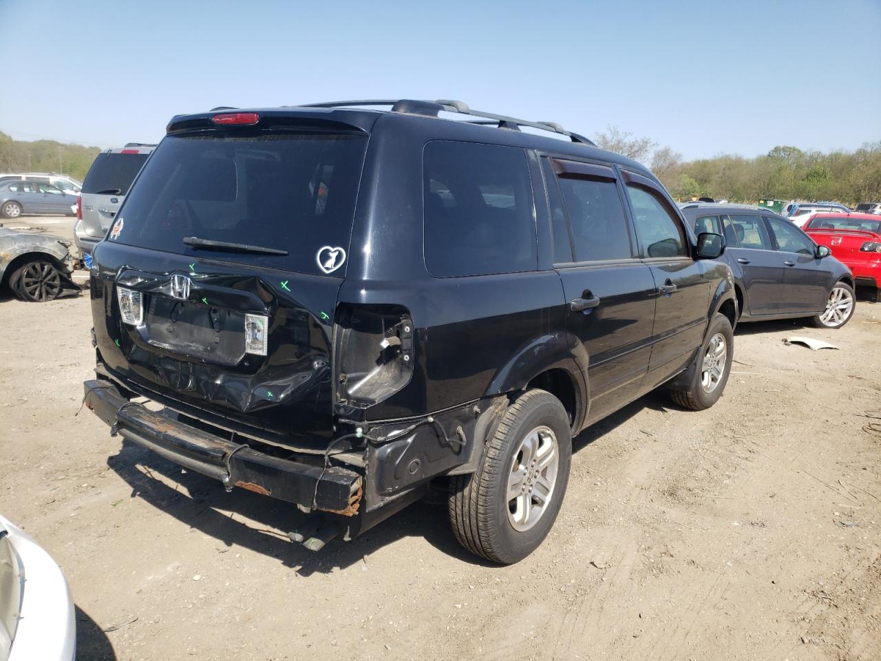 Photo 4 from auction – 2005 HONDA PILOT EXL with VIN 2HKYF18755H564925