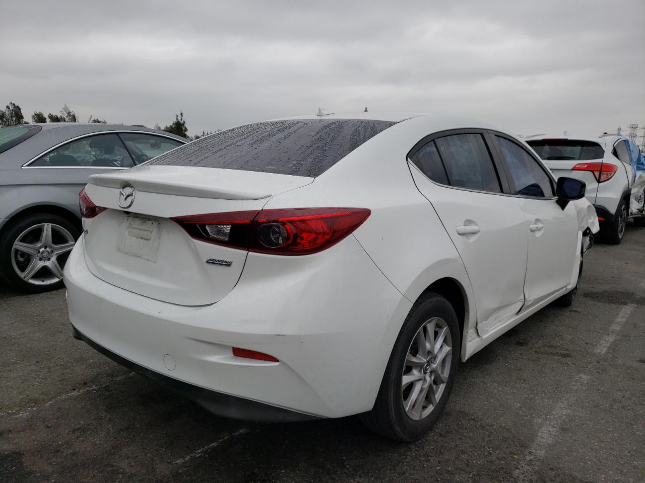 Photo 4 from auction – 2015 MAZDA 3 TOURING with VIN JM1BM1V71F1246437