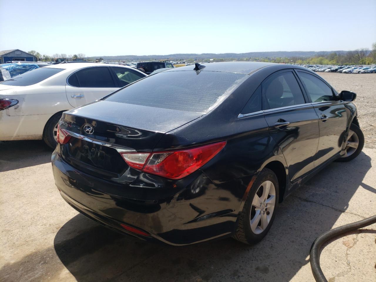 Photo 4 from auction – 2012 HYUNDAI SONATA GLS with VIN 5NPEB4AC1CH453969