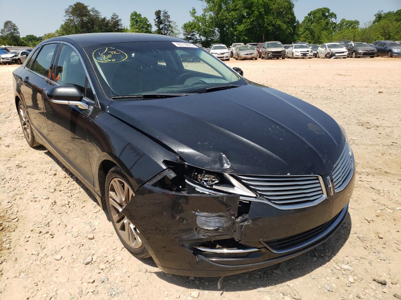 LINCOLN MKZ 2013 with VIN 3LN6L2G92DR825900 - Photo from auction