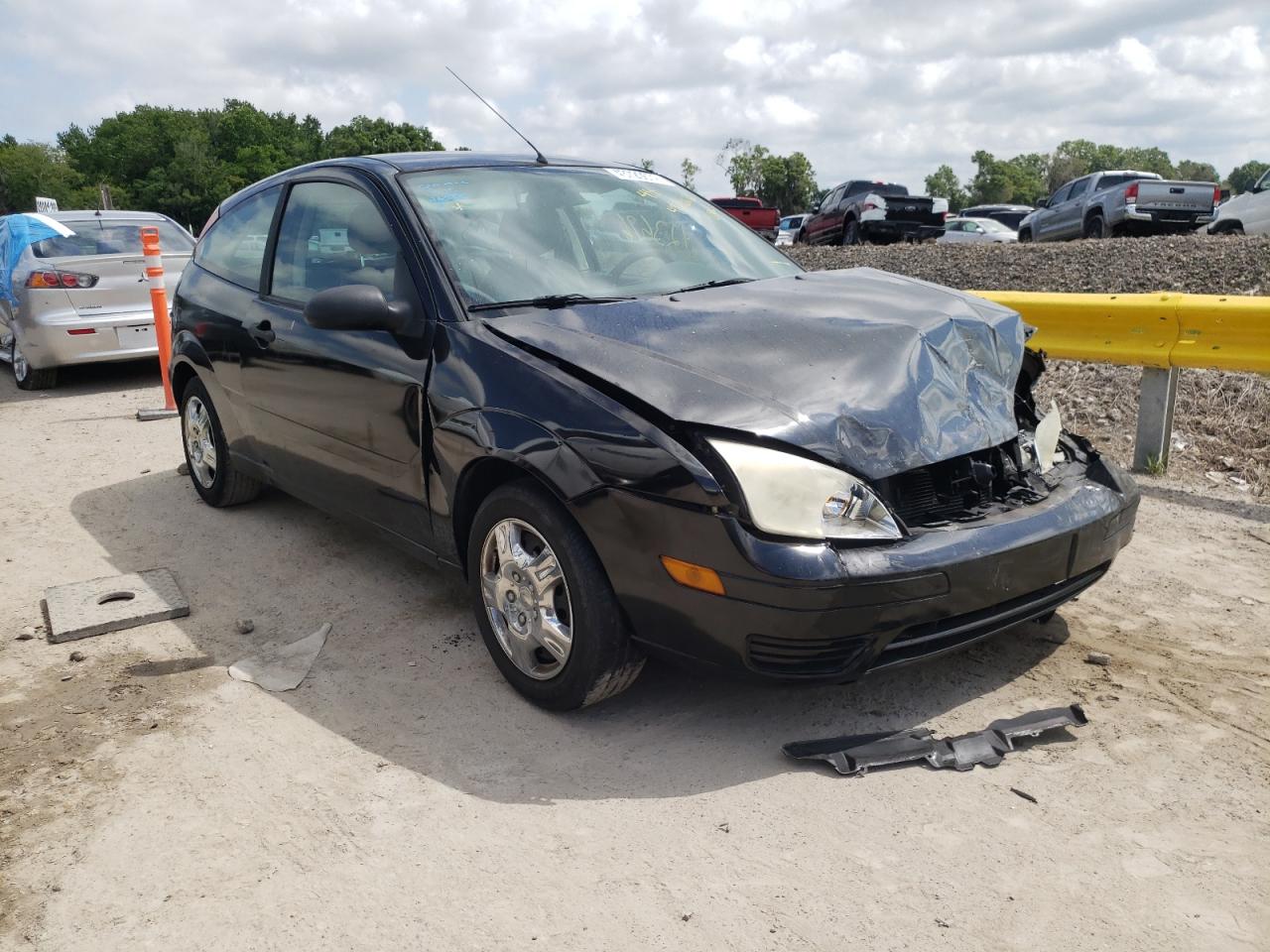 FORD FOCUS 2007 with VIN 1FAFP31N47W347409 - Photo from auction