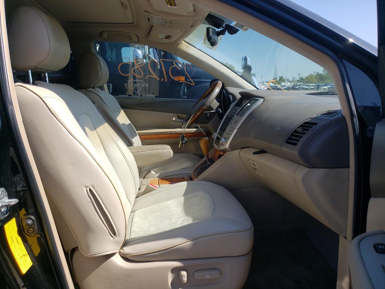 Photo 5 from auction – 2004 LEXUS RX 330 with VIN 2T2GA31U24C012902