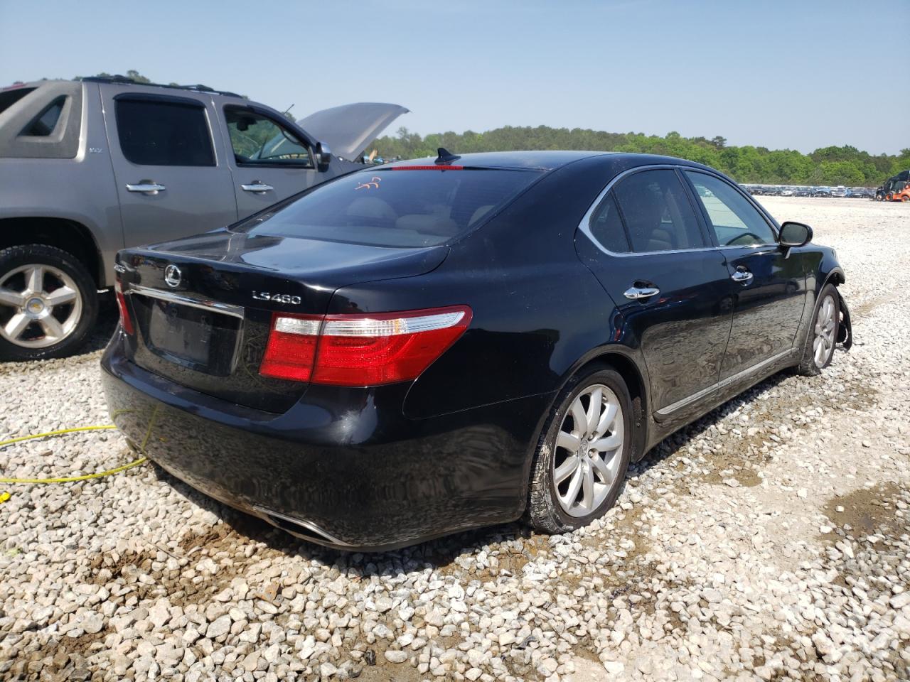 Photo 4 from auction – 2007 LEXUS LS 460 with VIN JTHBL46F575037155