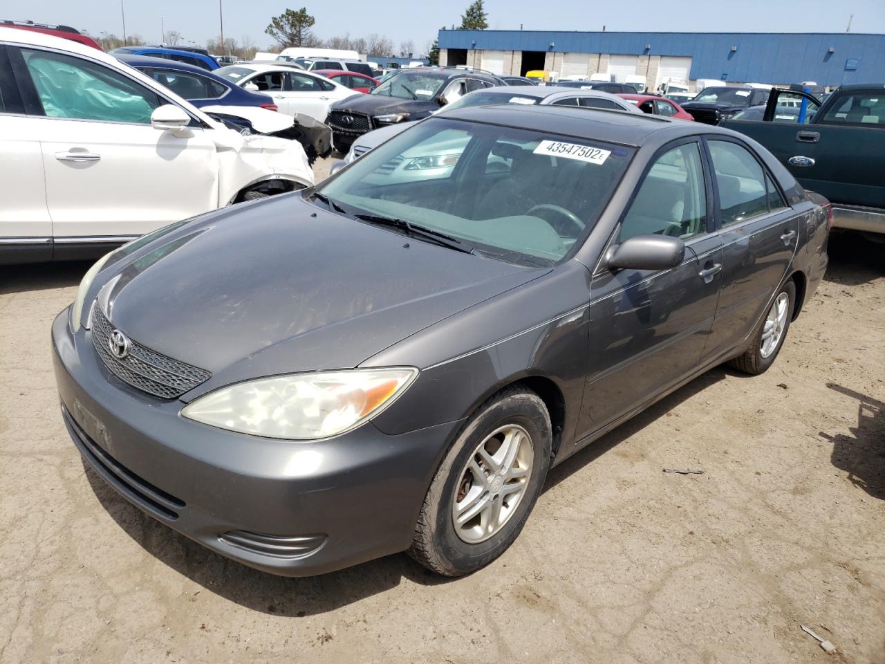 Photo 2 from auction – 2002 TOYOTA CAMRY LE with VIN 4T1BE32K92U522594