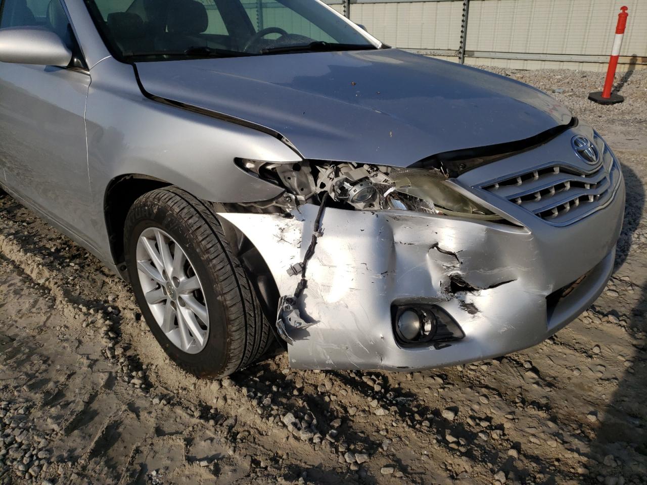 Photo 9 from auction – 2010 TOYOTA CAMRY BASE with VIN 4T1BF3EK3AU070214